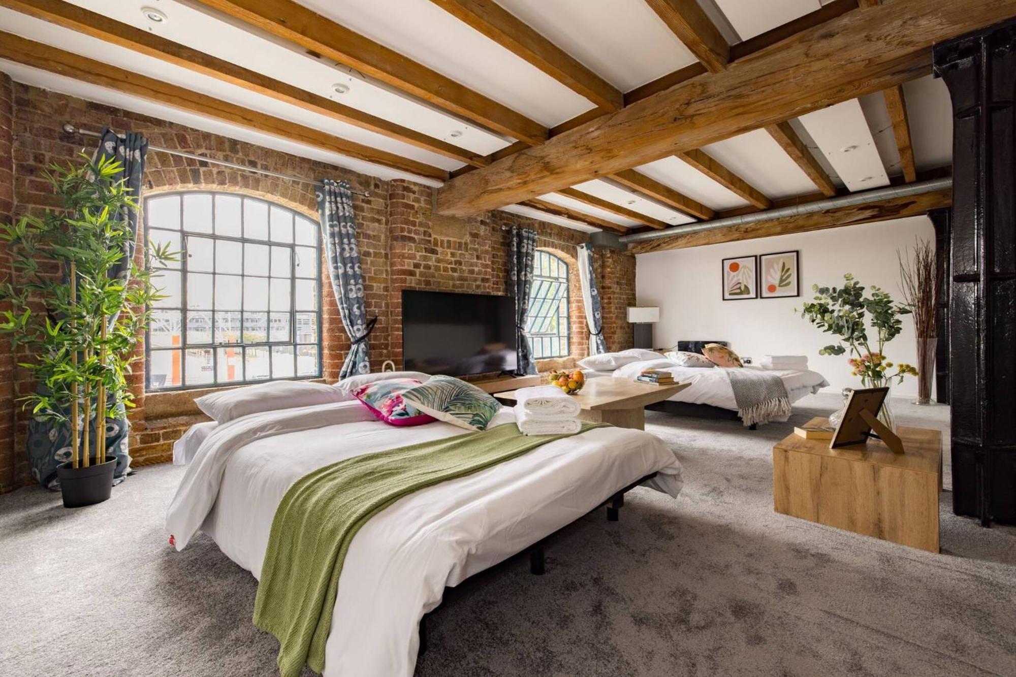 Wild Roses Serviced Apartments - Excel Warehouse 2 Londres Exterior foto